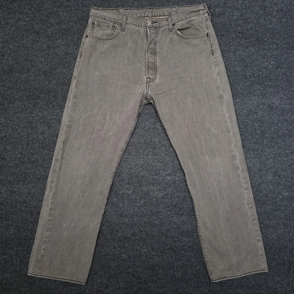 Levis 501 Mens 38x32 Grey Medium Wash Denim Straight Jeans Red Tab Button Fly - Picture 2 of 9